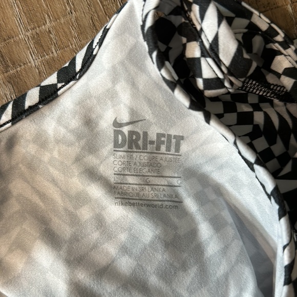 Nike Skinny Dri Fit  Racerback - Picture 4 of 4